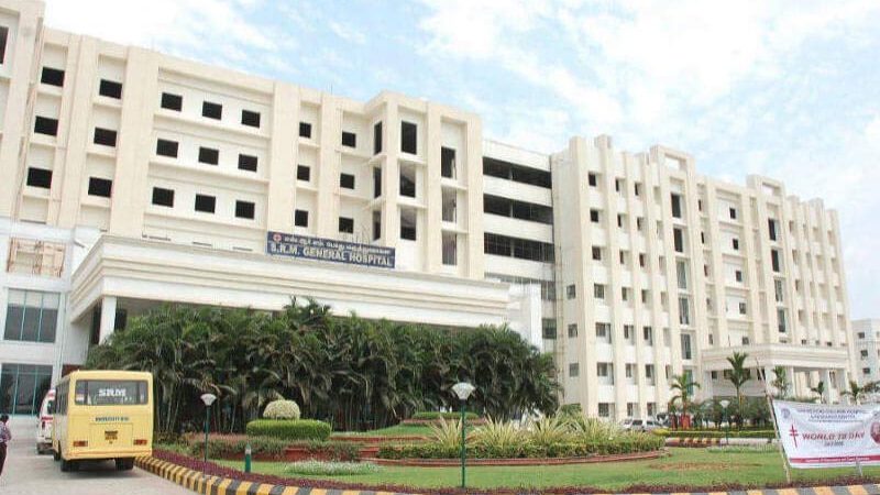 Picture of SRM Medical College, Chennai.